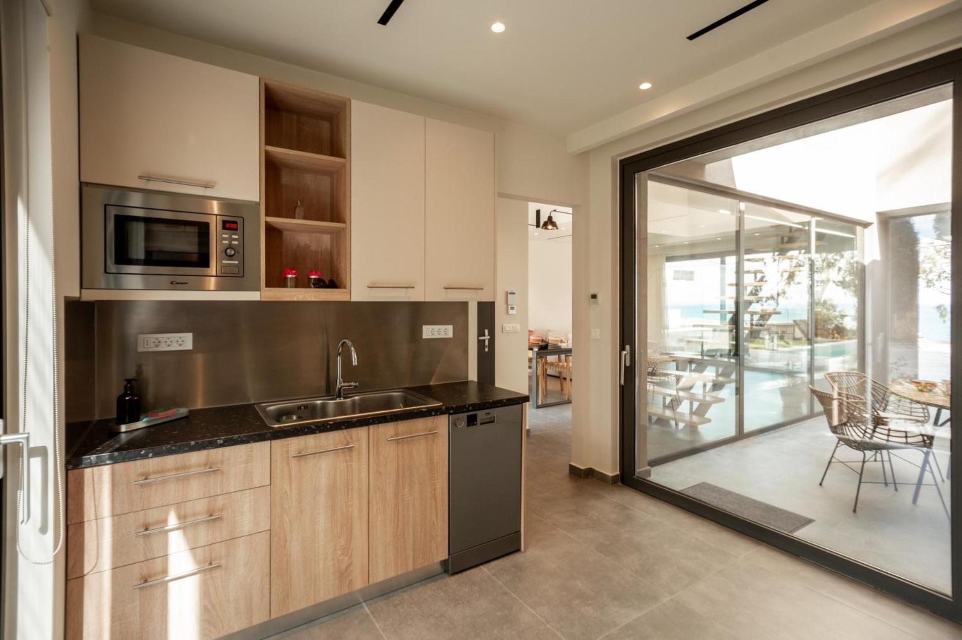 Luxury Mon Ii Vassilikos Villa
